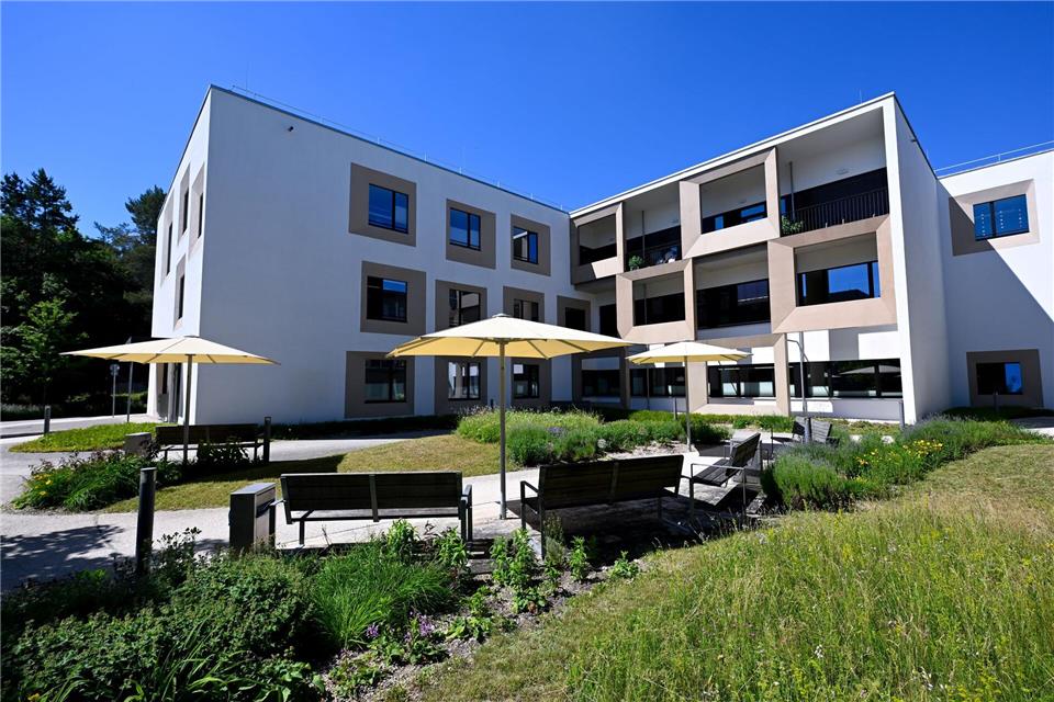 Acht Einzelzimmer gibt es auf der Münchner Kinderpalliativstation - und Platz für Eltern und Geschwister.A4366 Sven Hoppe/dpa