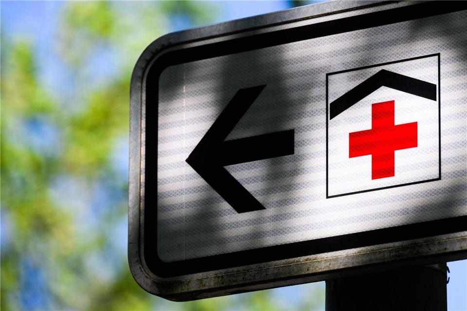 Acht von zehn Krankenhäusern in Brandenburg schreiben nach Angaben des Gesundheitsministeriums rote Zahlen. In Ludwigsfelde schließt nun die Kinderklinik. (Symbolbild)Julian Stratenschulte/dpa/dpa-tmn