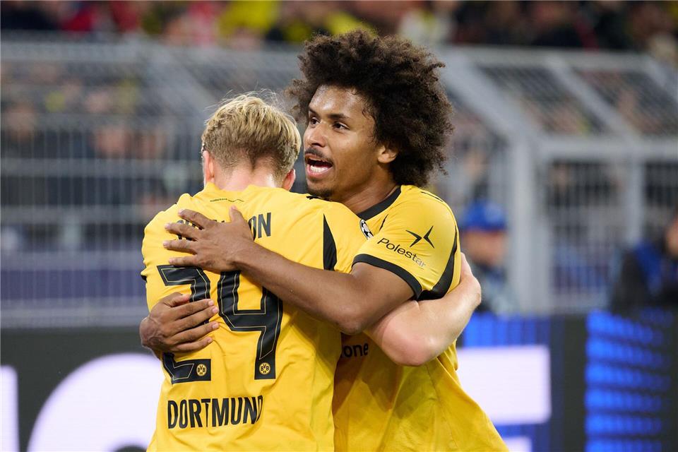 Adeyemi (rechts) machte erneut ein starkes Spiel.Bernd Thissen/dpa