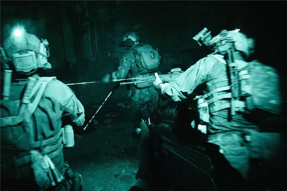 Explosives Teamplay: „Battlefield 6“ Adrenalin pur: Hyperrealistische Spielszene aus „Battlefield 6“.Electronic Arts/dpa-tmn