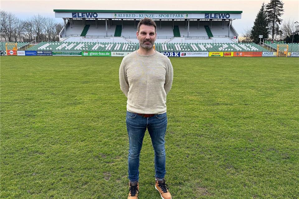 Adrian Alipour wurde von seinen Aufgaben als Cheftrainer von Chemie Leipzig entbunden. (Archivbild)Emily Paula Ryl/BSG Chemie Leipzig/dpa