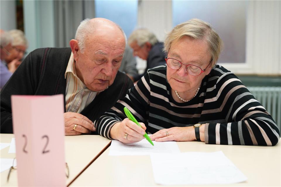 Älteren Menschen, aber auch Personen mittleren Alters, wird eine Vorsorge bezüglich des eigenen Todes empfohlen.