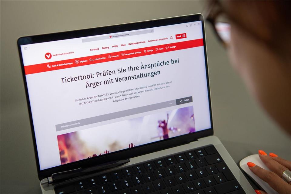 Ärger mit Veranstaltungstickets? Das Tickettool der Verbraucherzentrale prüft Ansprüche und erstellt Schreiben.Nico Tapia/dpa-tmn
