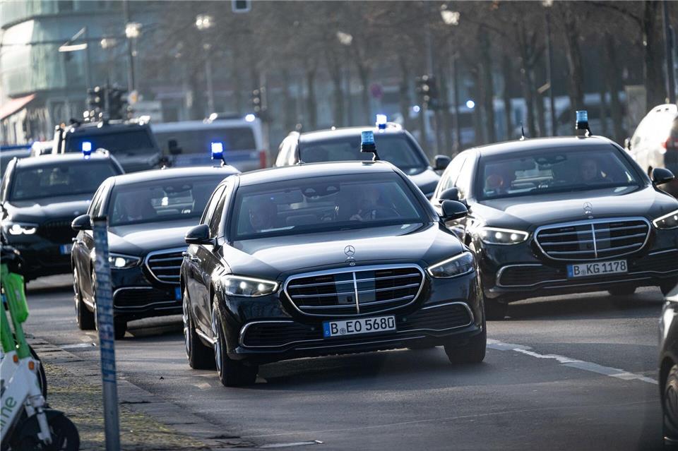 Äußerst hohe Sicherheitsvorkehrungen herrschen wegen der Ukraine-Beratungen in der Hauptstadt. Fabian Sommer/dpa