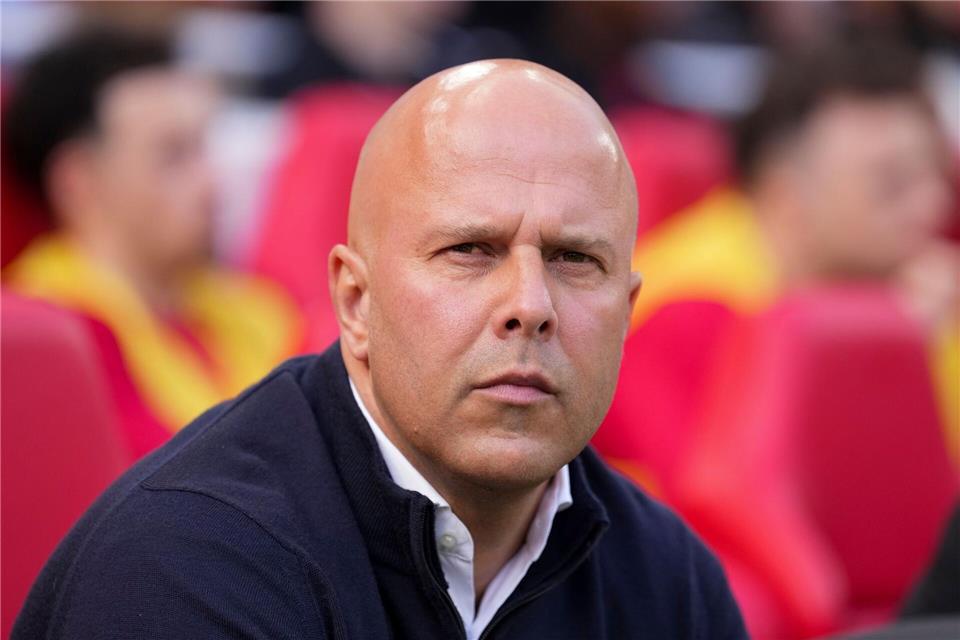 Äußerte sich zu Bayerns Wunschspieler Diaz: Liverpools Trainer Arne SlotJon Super/AP/dpa