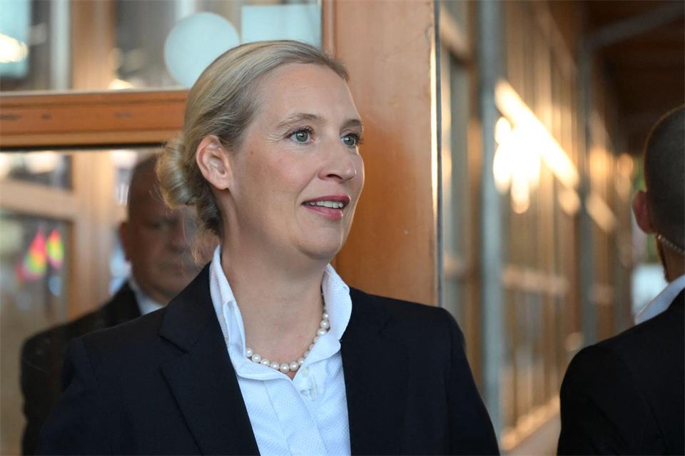 AfD-Chefin Alice Weidel gibt schnell die Linie vor: Wir haben einen Regierungsauftrag. Hendrik Schmidt/dpa