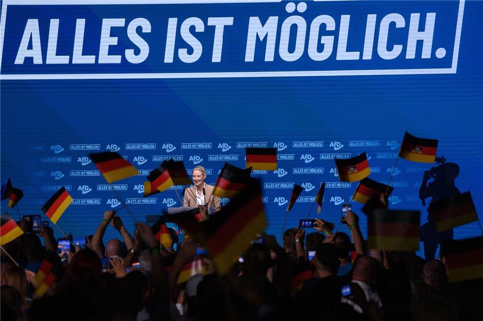 AfD-Chefin Alice Weidel sprach beim Wahlkampfauftakt in Magdeburg.Klaus-Dietmar Gabbert/dpa