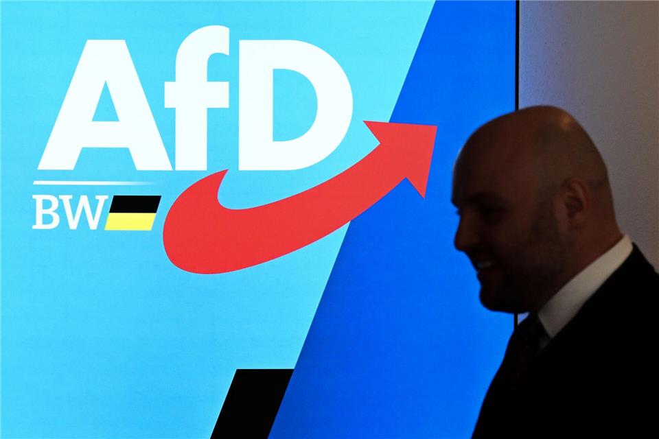 AfD-Landeschef Markus Frohnmaier will in Baden-Württemberg Ministerpräsident werden - allerdings will niemand mit seiner Partei koalieren. (Archivbild)Bernd Weißbrod/dpa