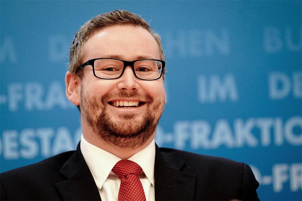 AfD-Landeschef Sebastian Münzenmaier sitzt im Bundestag und gilt als wichtiger Strippenzieher in der Partei. (Archivbild)Kay Nietfeld/dpa