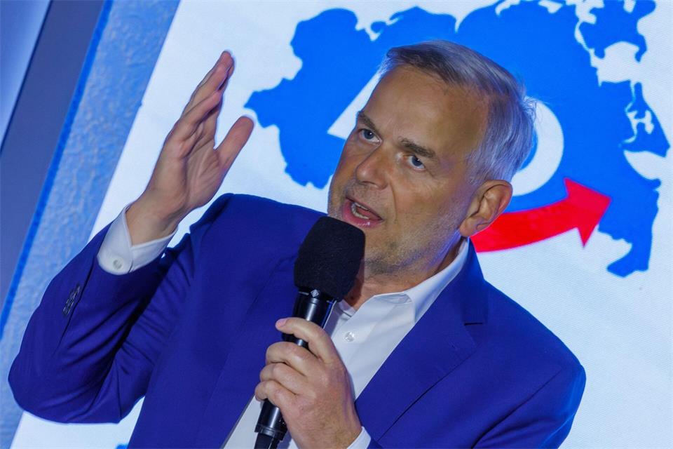 AfD-Mann Leif-Erik Holm prognostiziert Konsequenzen für Bundeskanzler Friedrich Merz nach dem Debakel dessen CDU bei der Landtagswahl in Mecklenburg-Vorpommern.Jens Büttner/dpa