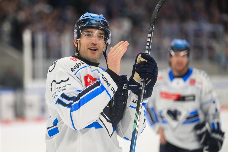 Agostino bleibt dem ERC erhalten. (Archivbild)Robert Michael/dpa