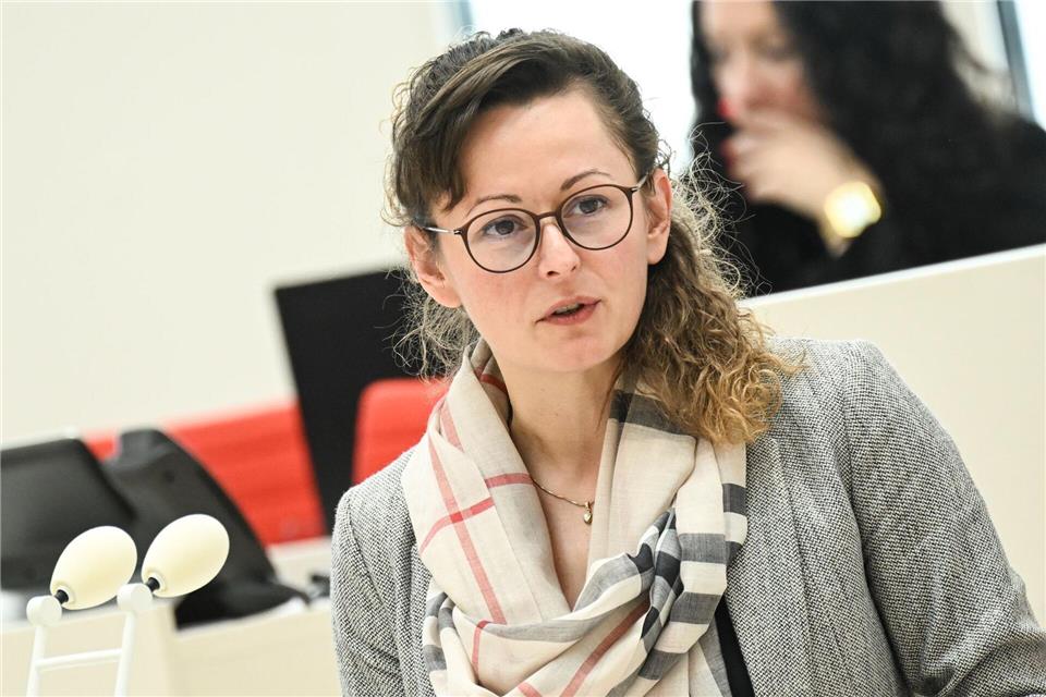 Agrarministerin Hanka Mittelstädt (SPD) spricht von einer angespannten und dramatischen Lage nach den Ausbrüchen der Newcastle-Krankheit bei Geflügelbeständen. (Archivbild)Britta Pedersen/dpa
