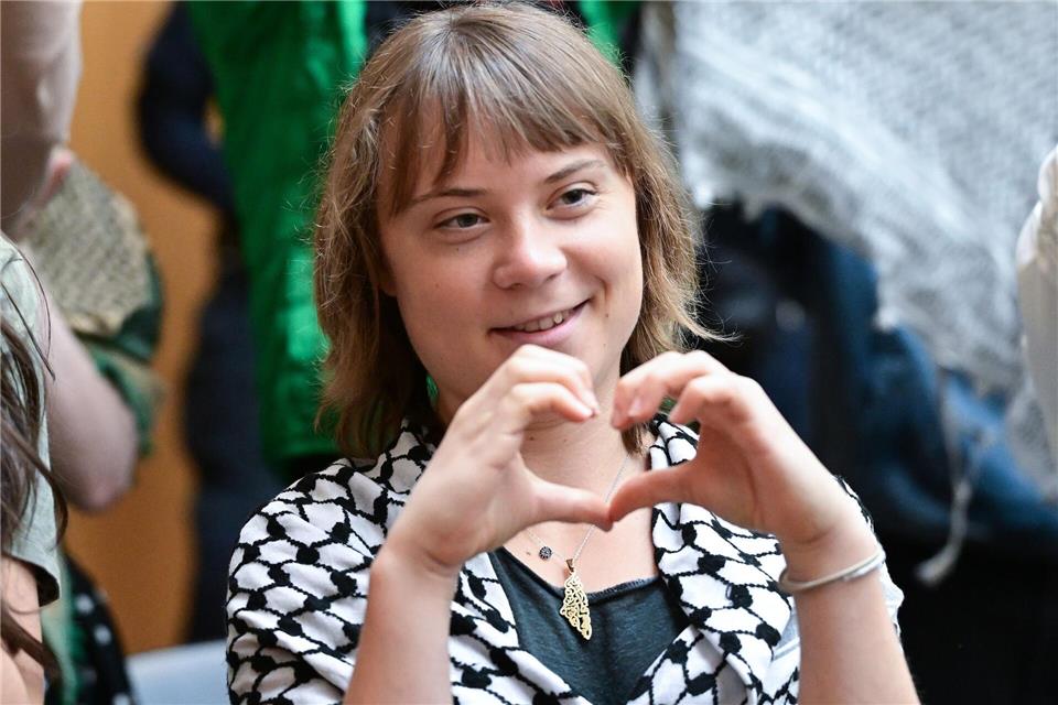 Aktivistin Greta Thunberg als Zuschauerin bei Prozess um Palästina-Aktivisten.Bernd Weißbrod/dpa