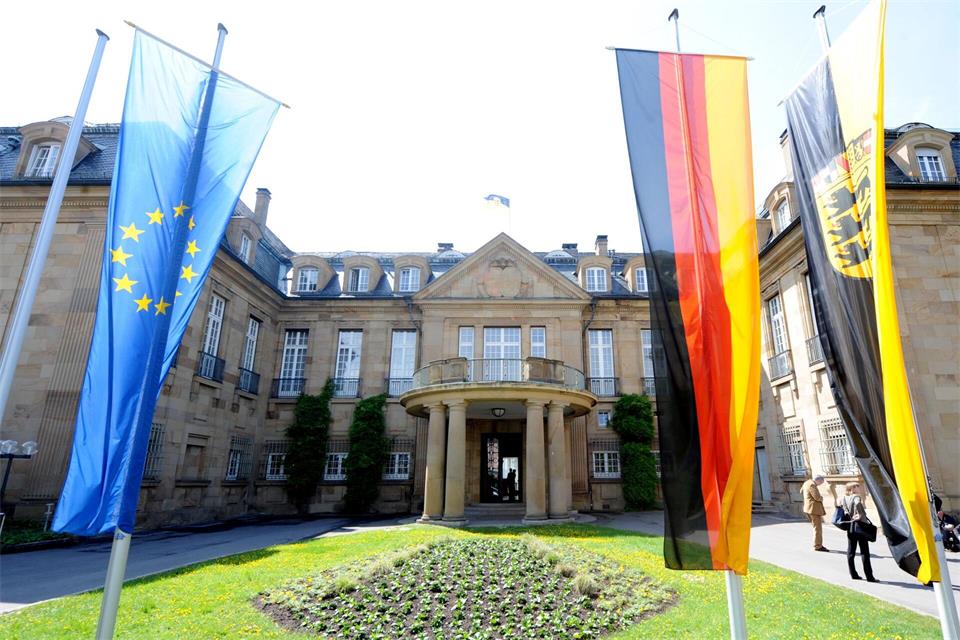 Aktuell ist Dirks Ministerialdirektorin im Sozialministerium. (Archivbild)picture alliance / dpa
