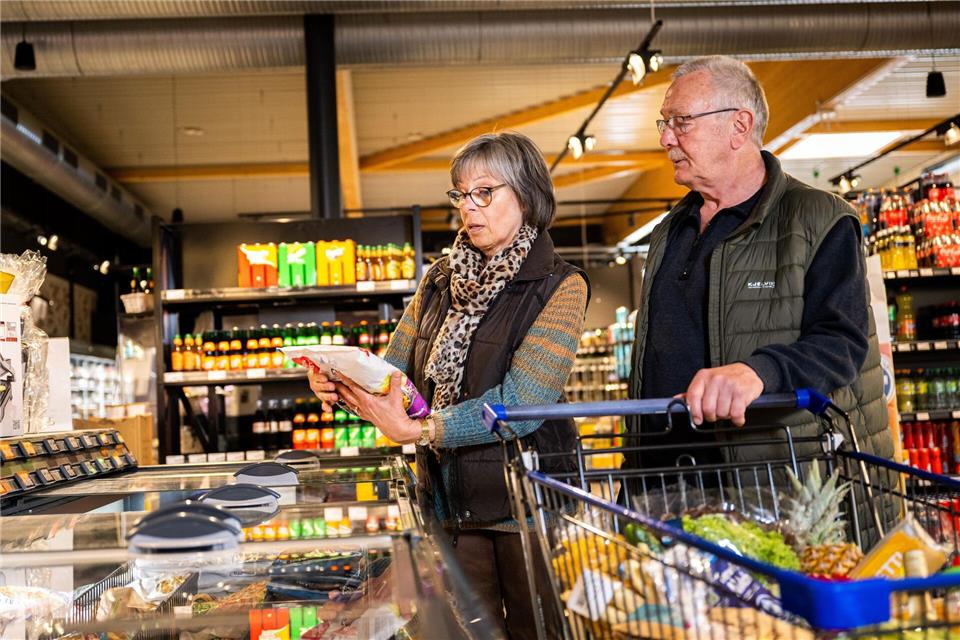 Aktuell sind beide noch fit. Aber was, wenn einer von beiden pflegebedürftig wird? Dann ist gut, wenn Paare einen Plan haben. picture alliance/dpa/dpa-tmn