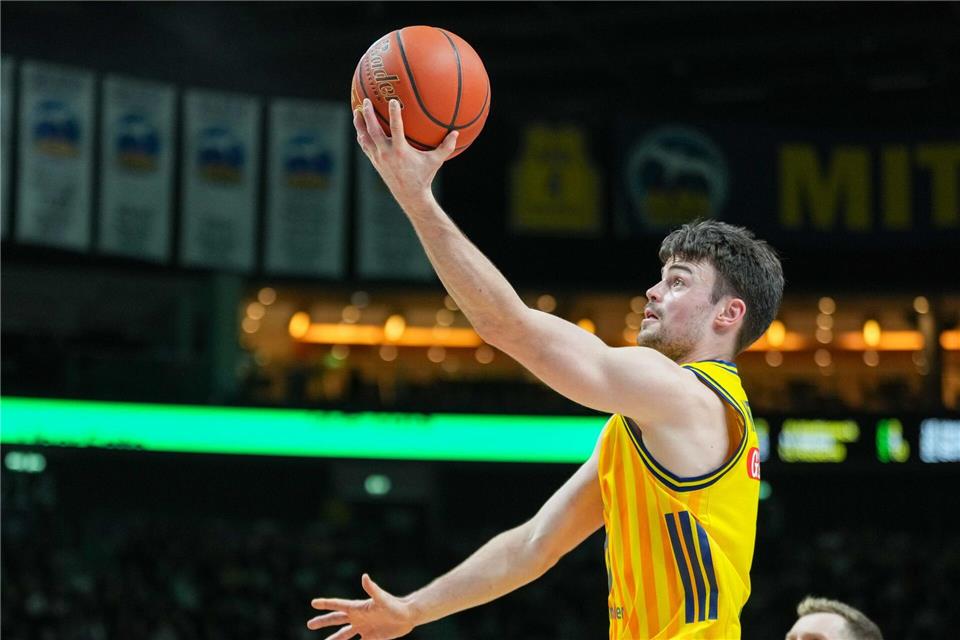 Alba-Kapitän Jonas Mattisseck war bester Schütze in BambergSoeren Stache/dpa