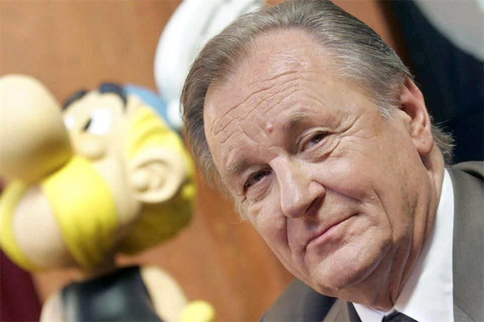 Albert Uderzo wurde als Miterfinder der Figuren Asterix und Obelix weltberühmt. Er starb am 24. März 2020 im Alter von 92 Jahren im Pariser Vorort Neuilly.Francois Walschaerts/Belga/epa/dpa