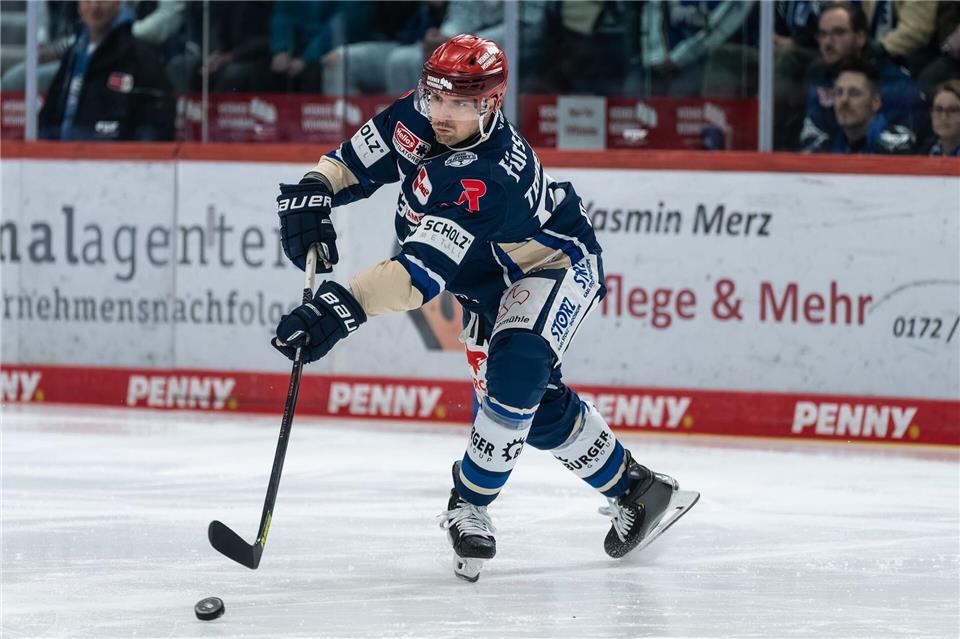 Alex Trivellato bleibt bei den Wild Wings. (Archivbild)Silas Stein/dpa