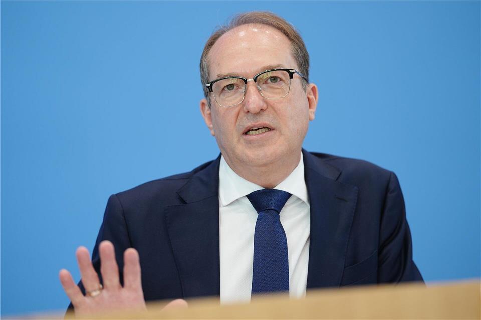 Alexander Dobrindt gilt als erfolgreichster Minister des Kabinetts Merz.Kay Nietfeld/dpa