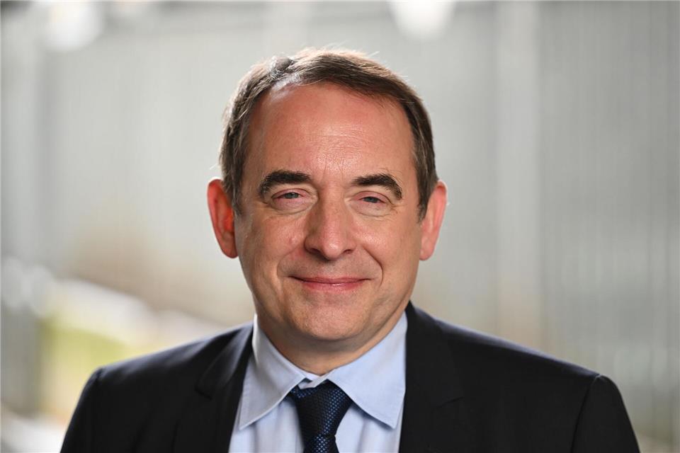 Alexander Lorz (CDU), Finanzminister von Hessen, will den Geschäftsbericht 2025 des Landes präsentieren. (Archivbild) Arne Dedert/dpa