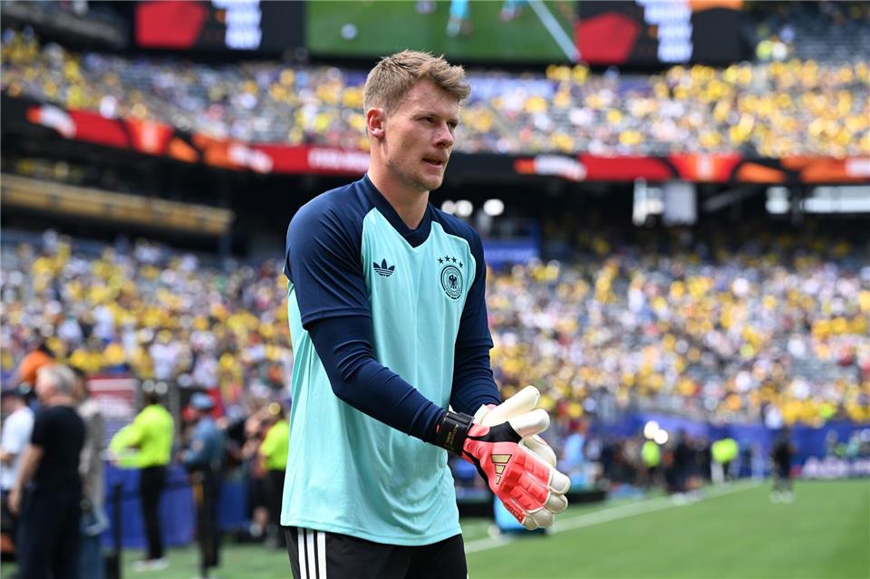 Alexander Nübel spielt zum zweiten Mal in seiner Vereinskarriere im Ausland. (Archivbild)Federico Gambarini/dpa
