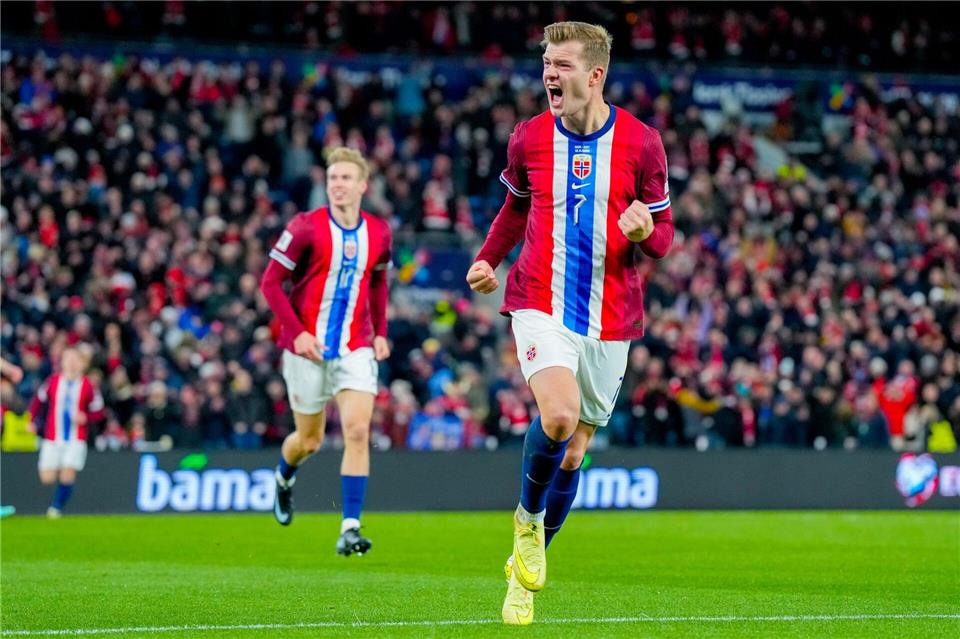 Alexander Sörloth brach Norwegens Bann in der zweiten Hälfte.Fredrik Varfjell/NTB/dpa