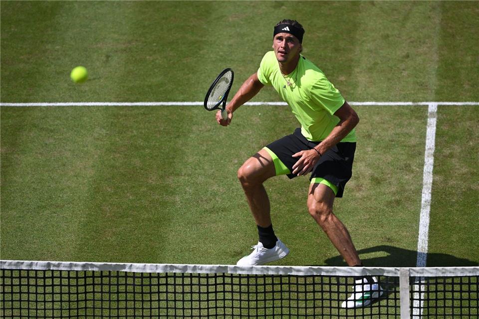 Alexander Zverev entschied auch sein zweites diesjähriges Spiel in Stuttgart für sich.Marijan Murat/dpa