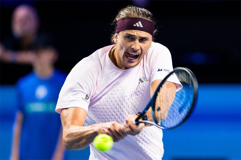 Alexander Zverev fehlt nur noch ein Sieg zu Platz eins in der Weltrangliste.Max Slovencik/APA/dpa