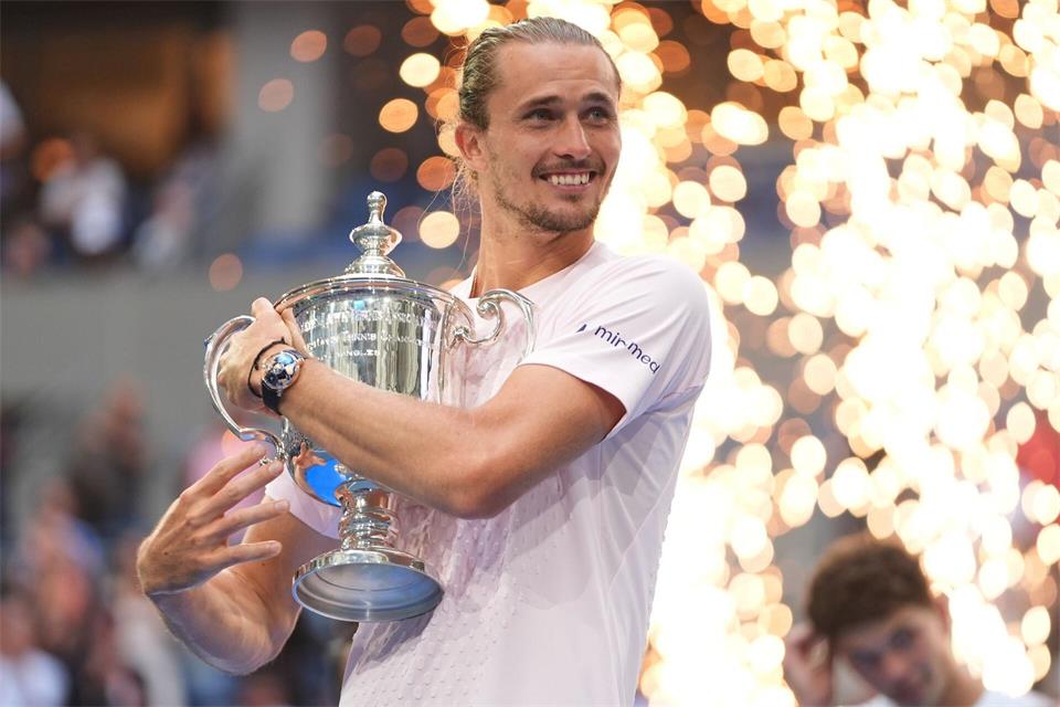 Alexander Zverev gewinnt erstmals die US Open. Frank Franklin II/AP/dpa