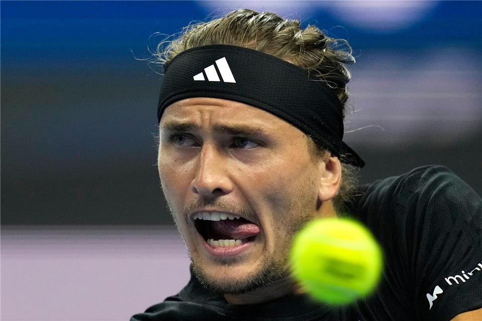 Alexander Zverev gewinnt souverän gegen den Italiener Lorenzo Sonego.Ng Han Guan/AP/dpa