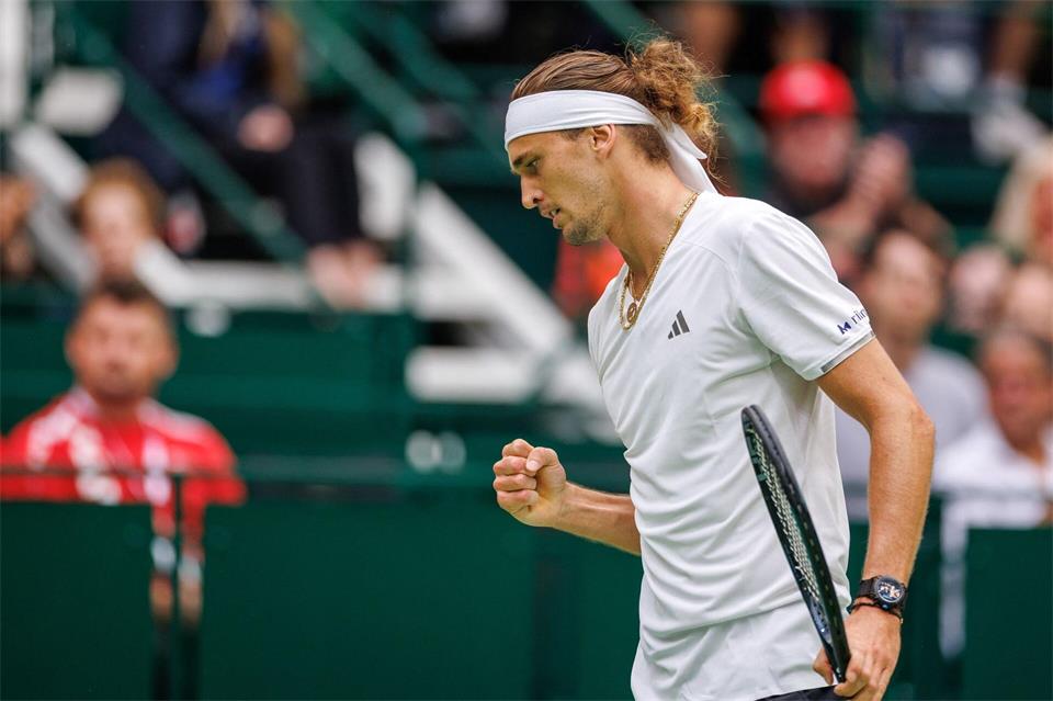 Alexander Zverev hat Deutschland gegen Kroatien in Führung gebracht.Friso Gentsch/dpa