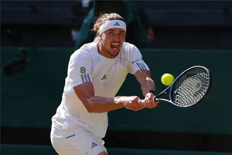 Alexander Zverev hatte in der Fortsetzung gegen Lehecka mehr Probleme als am Vorabend.Maja Smiejkowska/AP/dpa