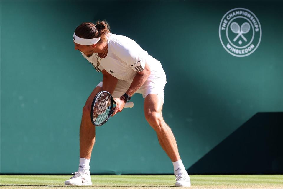 Alexander Zverev jubelt über den ersten Satzgewinn.Frank Molter/dpa