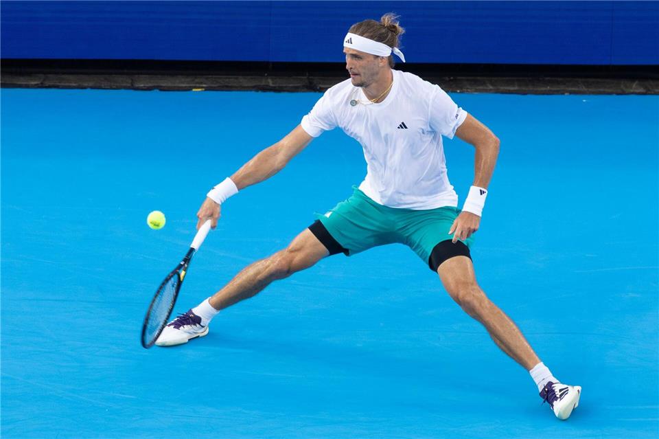 Alexander Zverev kam im Halbfinale an seine körperlichen Grenzen und war am Ende chancenlos.Wally Nell/ZUMA Press Wire/dpa