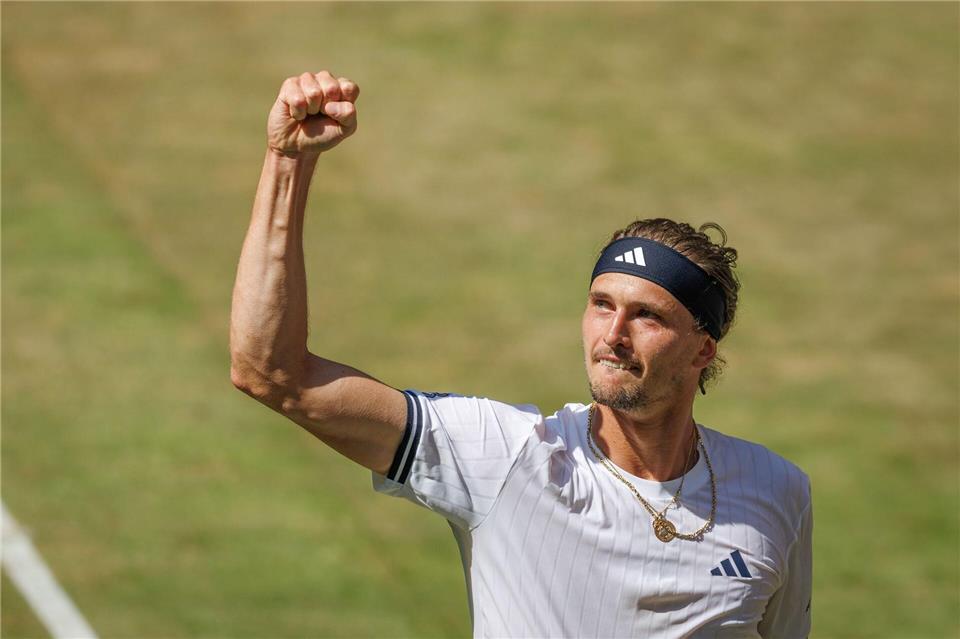 Alexander Zverev steht beim Rasenturnier in Halle im Halbfinale.Friso Gentsch/dpa