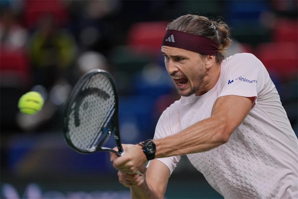Alexander Zverev steht im Halbfinale von Shanghai. (Archivbild)Andy Wong/AP/dpa