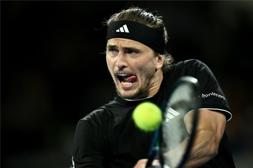 Alexander Zverev steht in Melbourne in Runde drei.Joel Carrett/AAP/dpa
