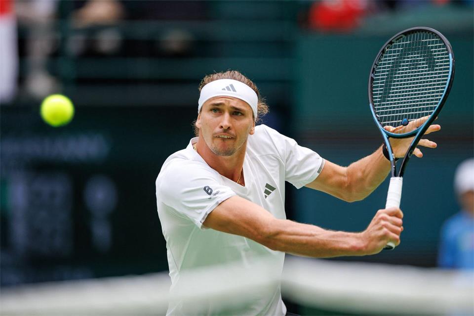 Alexander Zverev zeigte im Davis Cup eine solide Leistung.Friso Gentsch/dpa