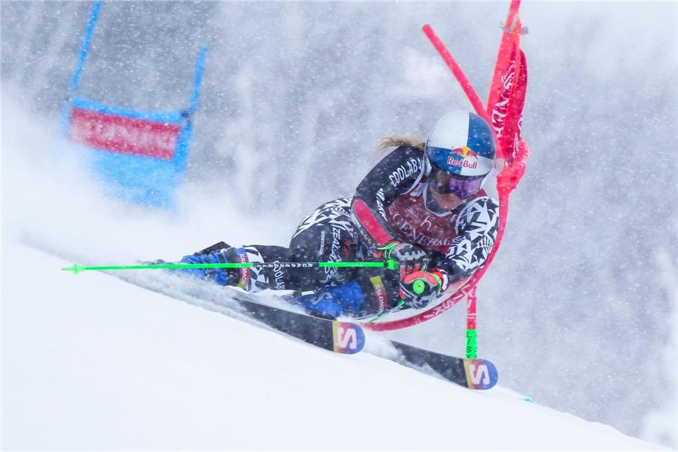Alice Robinson gewinnt den Riesenslalom von Mont-Tremblant.Sean Kilpatrick/The Canadian Press/AP/dpa