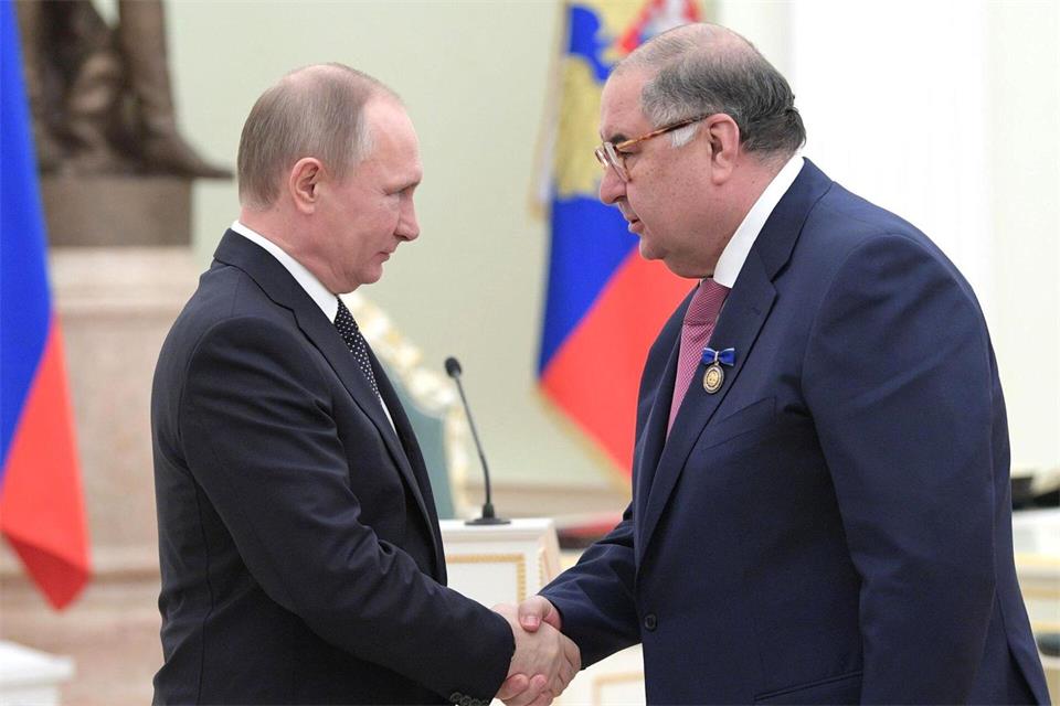 Alischer Usmanow werden besonders enge Verbindungen zum russischen Präsidenten Wladimir Putin nachgesagt (Archivbild).Aleksey Nikolskyi/Planet Pix via ZUMA Wire/dpa