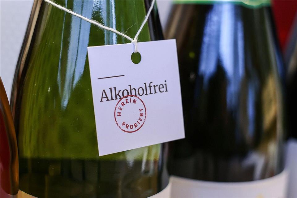 Alkoholfreier Wein liegt im Trend. (Symbolfoto) picture alliance/dpa