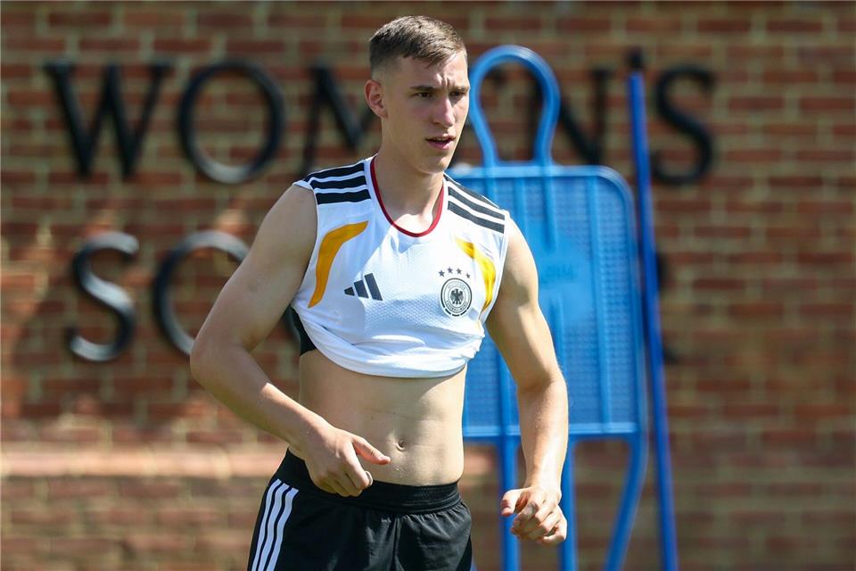 Alle Spieler sind bereit für Curaçao, auch Nico Schlotterbeck.Jan Woitas/dpa