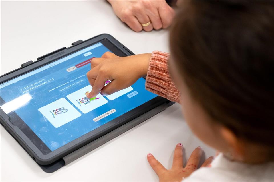 Lehrervertreter: Sprachtests für Kita-Kinder verbessern  Alle angehenden Vorschulkinder in Bayern werden getestet. (Archivbild)Peter Kneffel/dpa