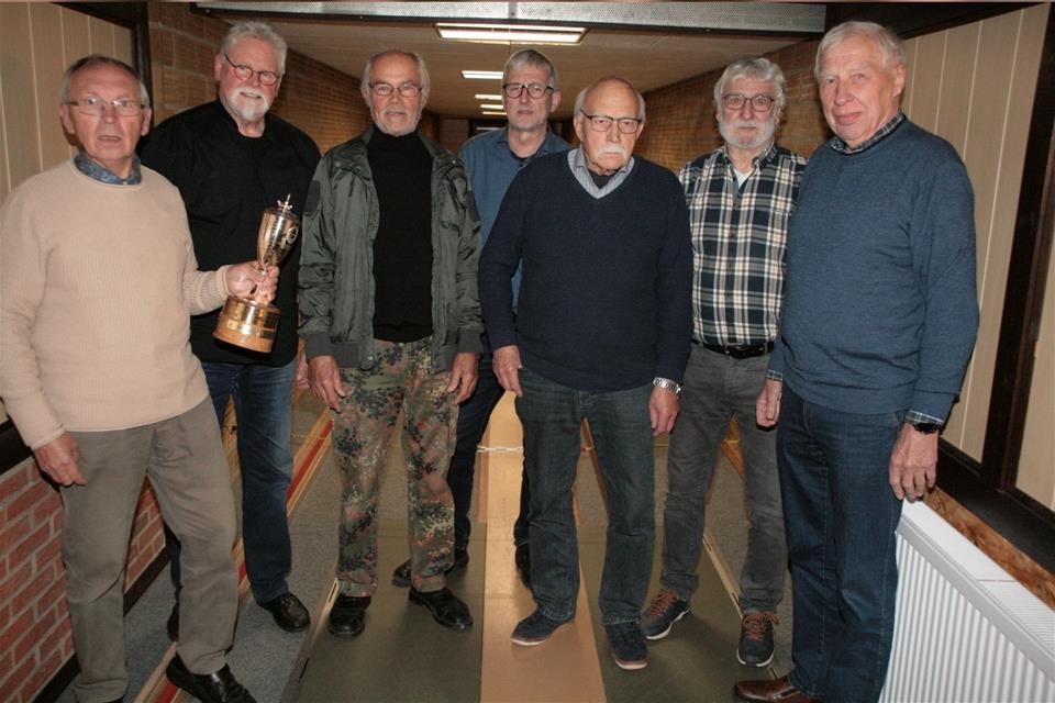 Alle sieben: Franz-Josef Böing, Dietmar Fohlmeister, Helmut Osing, Ludger Tenk, Ralph Tegen, Hans-Jürgen Rave und Karl-Heinz Ebbing (von links).