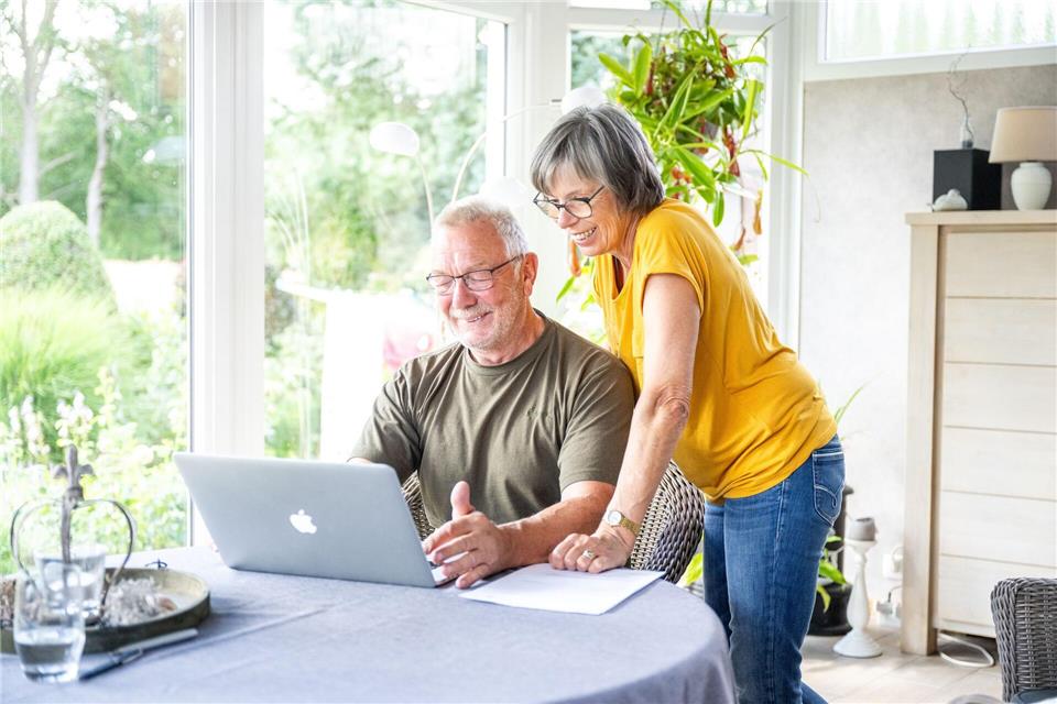 Alles im Blick: Viele Rentenangelegenheiten lassen sich heute bequem online erledigen.Benjamin Nolte/dpa-tmn
