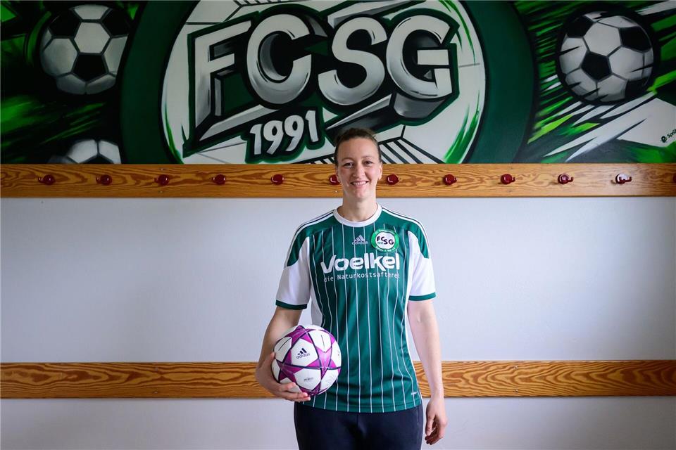 Almuth Schult spielt für ihren alten Jugendverein im Wendland. Philipp Schulze/dpa