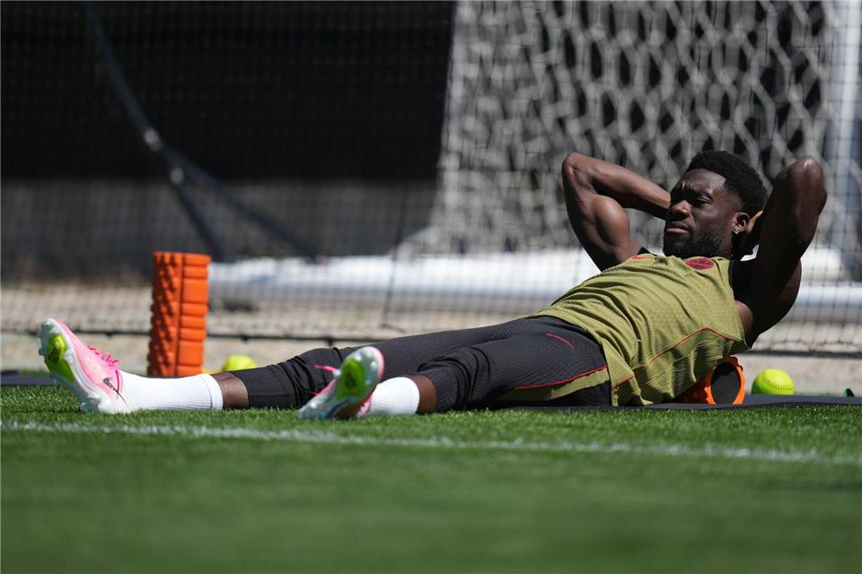 Alphonso Davies war bei der WM bisher nur in der Zuschauerrolle. (Archivbild)Abbie Parr/AP/dpa