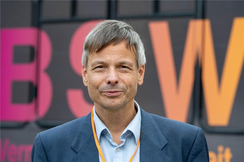 Als Gründe für seinen Rücktritt nennt Langer unter anderem den zeitlichen Arbeitsumfang. (Archivbild)Stefan Sauer/dpa