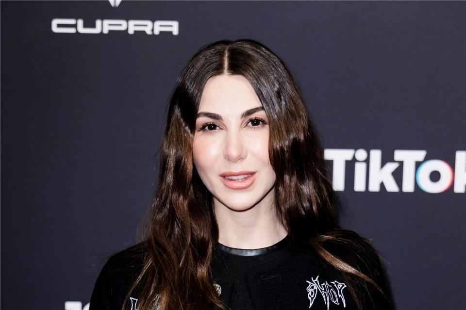 Als Influencerin hat sie sich als Dr. Emi einen Namen gemacht. (Archivbild) Christoph Soeder/dpa