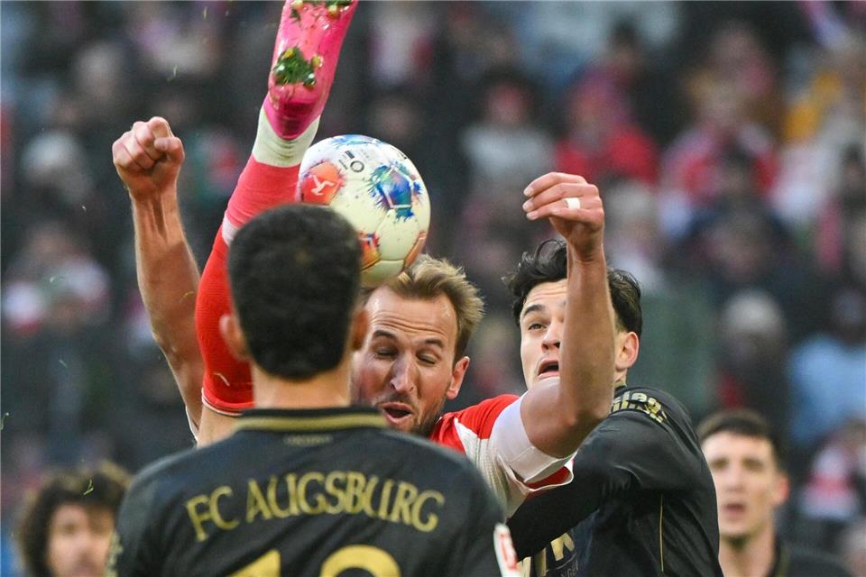 Als Kapitän ging Harry Kane (m) mit viel Einsatz voran - ein Tor glückte ihm nicht.Peter Kneffel/dpa